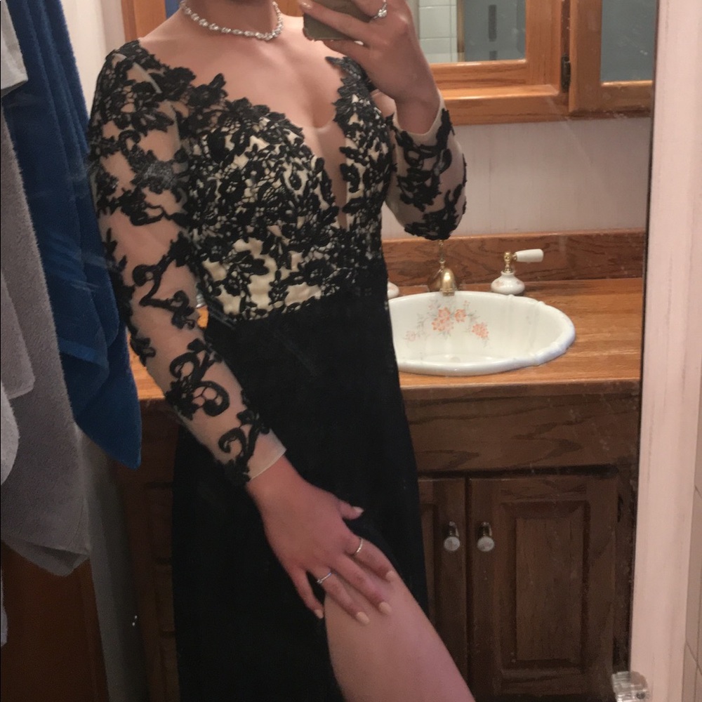 Black lace prom dress
